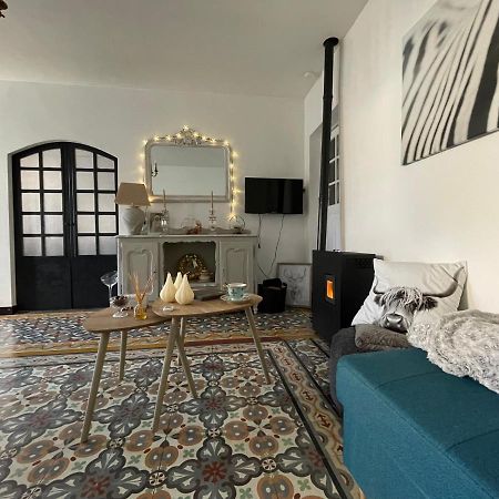 Chez Tatie Menie Bed & Breakfast Fraissé-des-Corbières Dış mekan fotoğraf