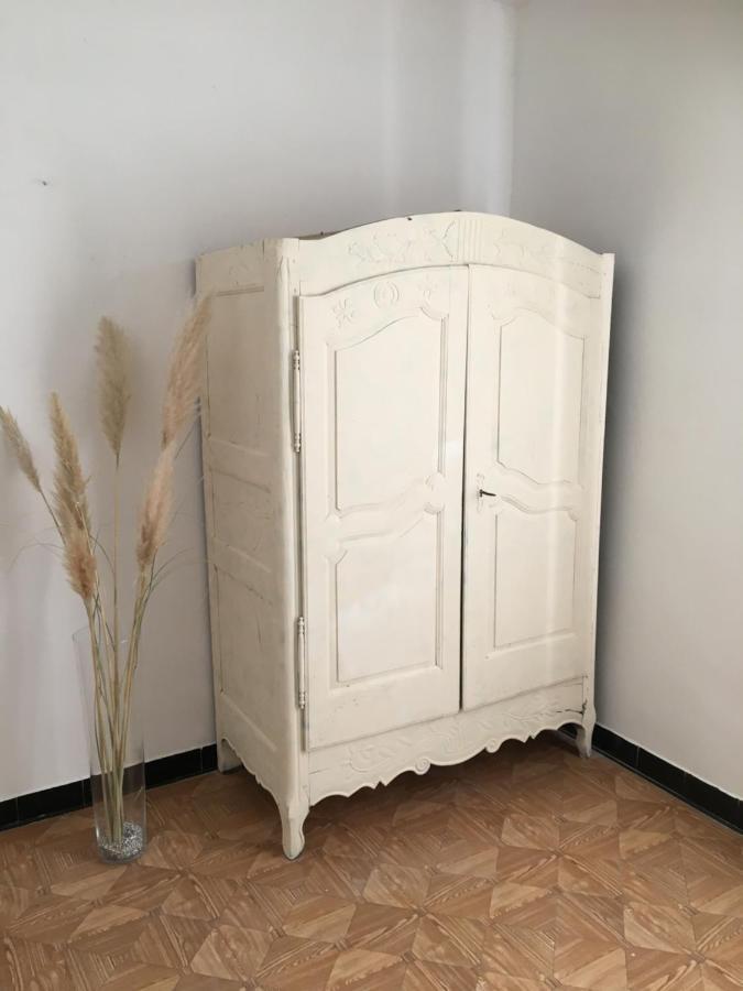 Chez Tatie Menie Bed & Breakfast Fraissé-des-Corbières Dış mekan fotoğraf