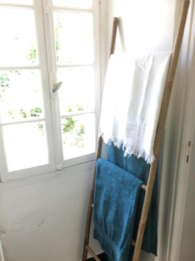 Chez Tatie Menie Bed & Breakfast Fraissé-des-Corbières Dış mekan fotoğraf