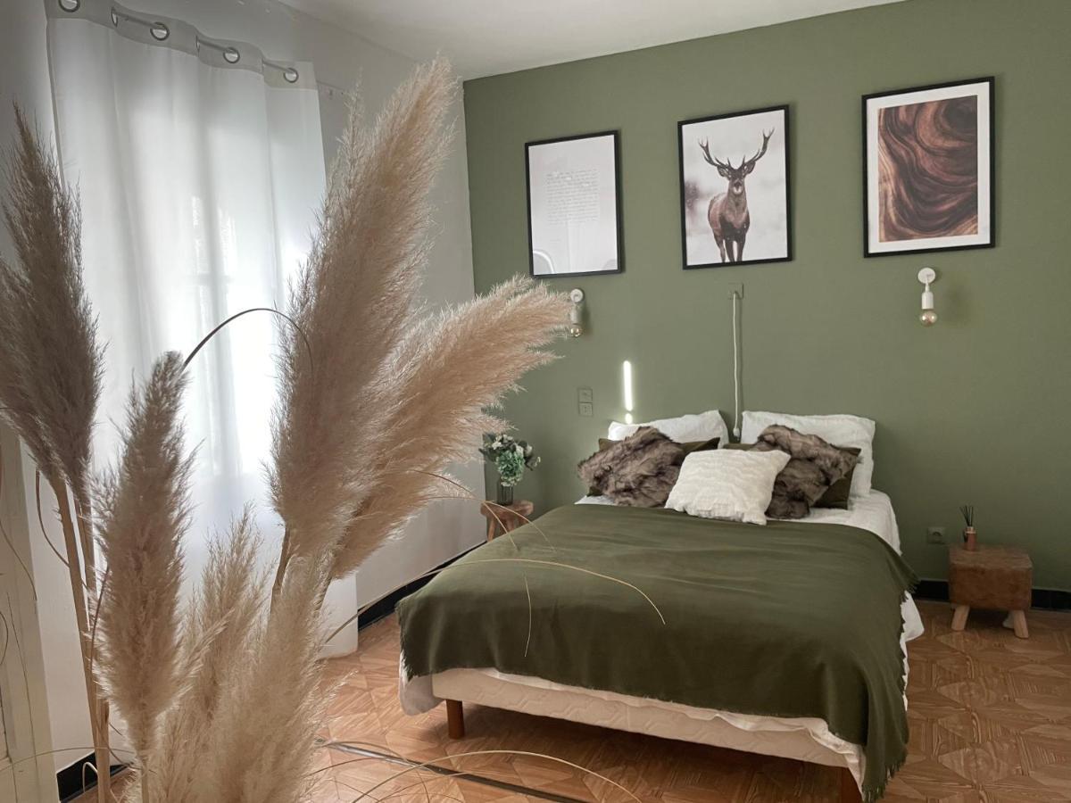 Chez Tatie Menie Bed & Breakfast Fraissé-des-Corbières Dış mekan fotoğraf