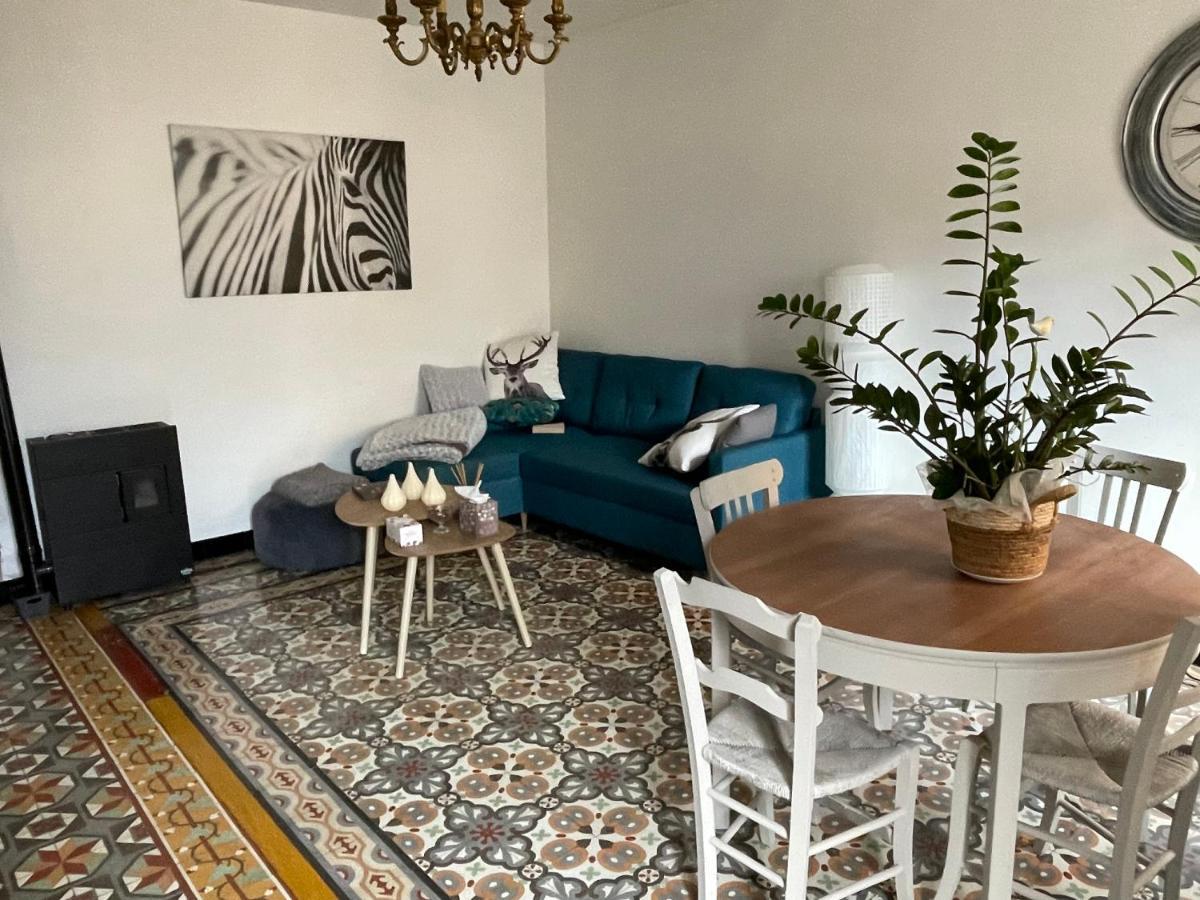 Chez Tatie Menie Bed & Breakfast Fraissé-des-Corbières Dış mekan fotoğraf