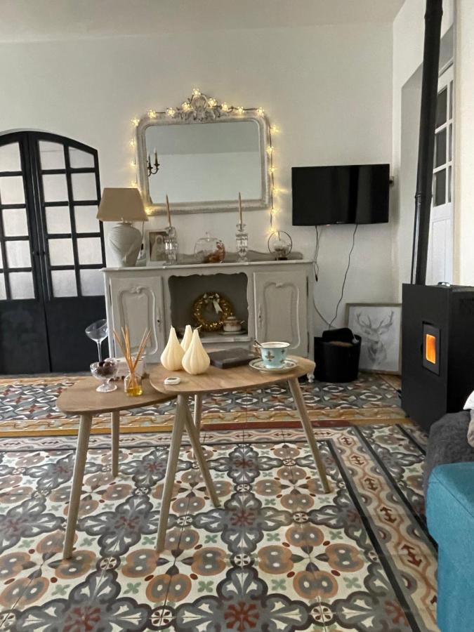 Chez Tatie Menie Bed & Breakfast Fraissé-des-Corbières Dış mekan fotoğraf